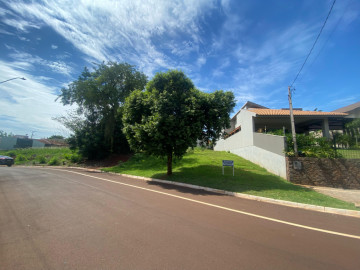 Terreno à Venda